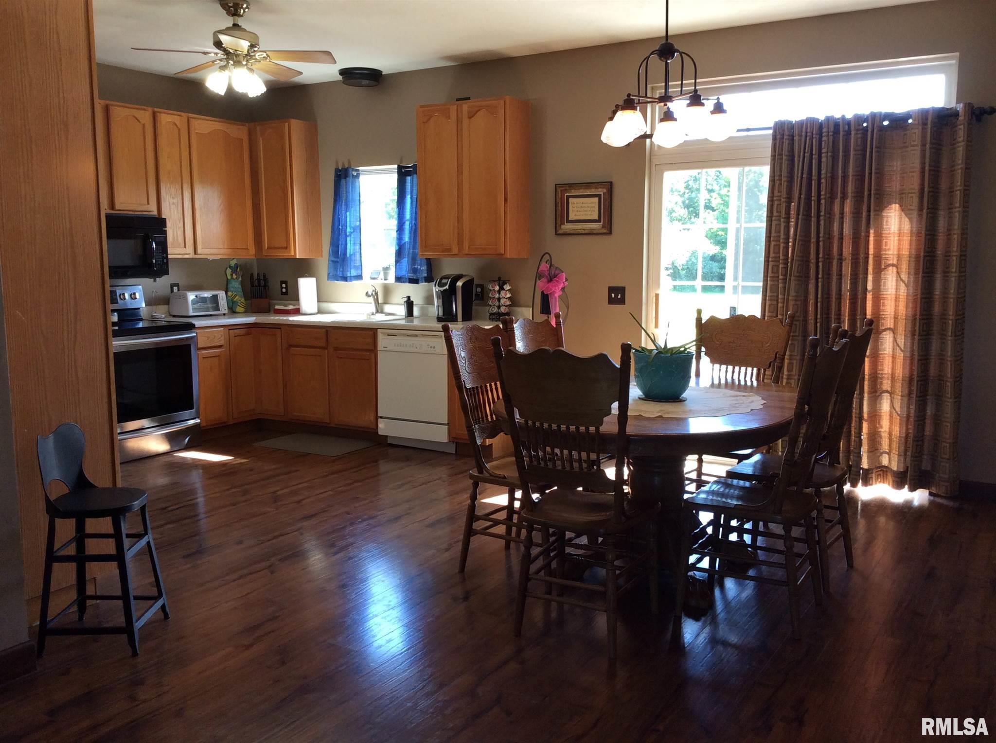 16487 East Robin Road Mount Vernon, IL 62864 - Photo 3 of 50