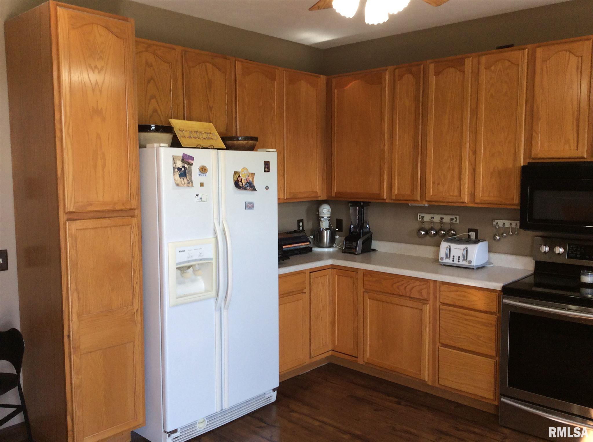 16487 East Robin Road Mount Vernon, IL 62864 - Photo 5 of 50