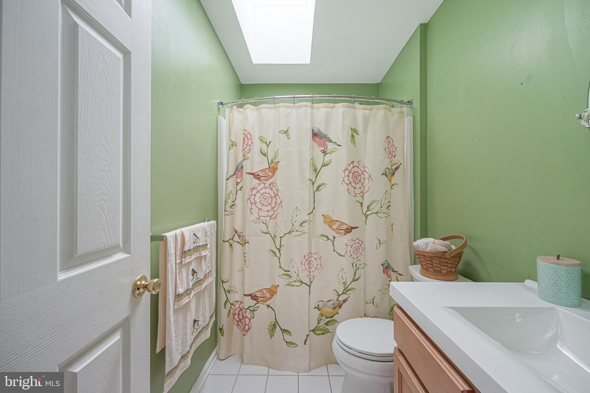 816 Renaissance Drive Williamstown, NJ 08094 - Photo 37 of 41 Full Bathroom