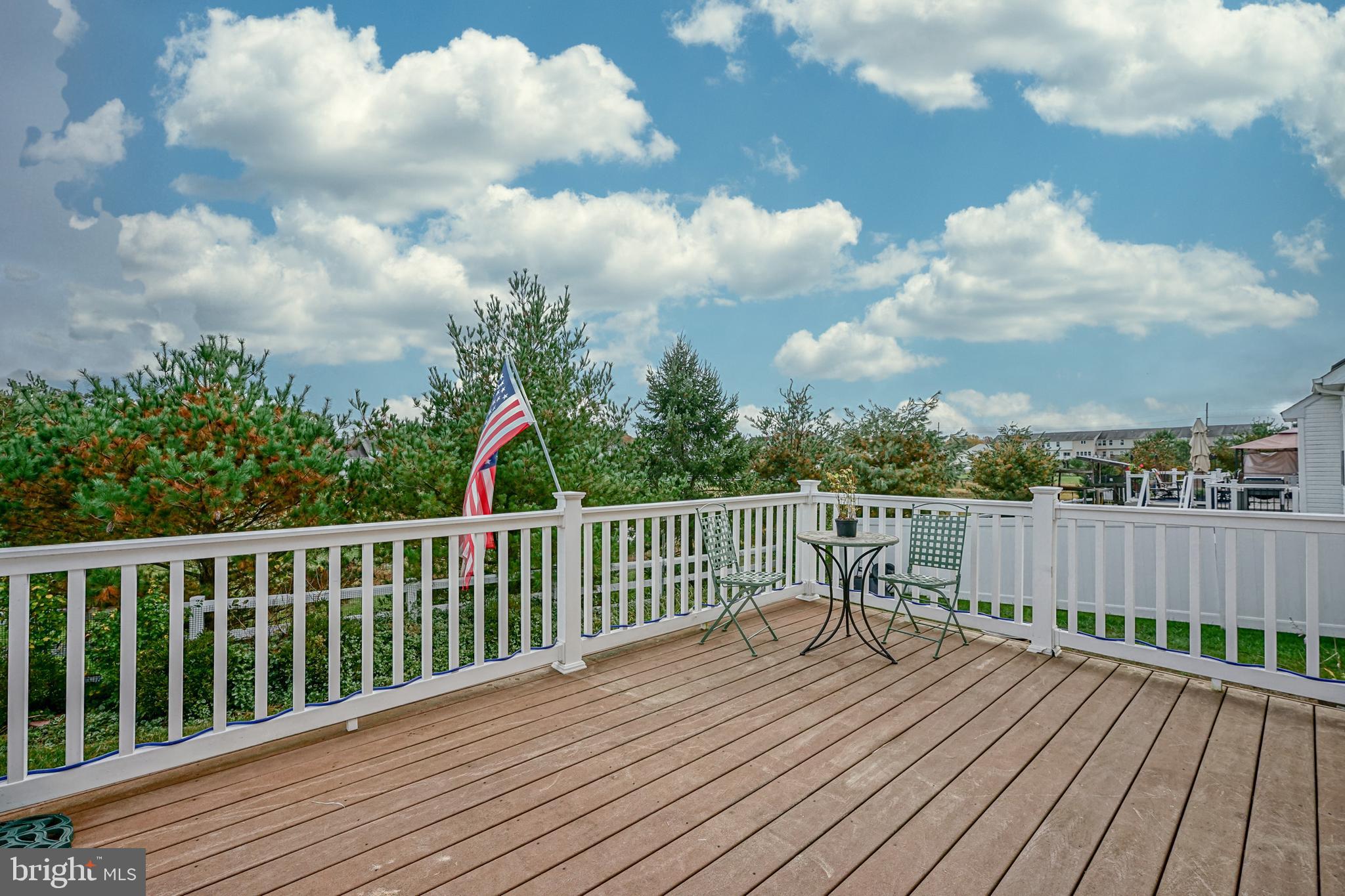 816 Renaissance Drive Williamstown, NJ 08094 - Photo 40 of 41 Trex Deck