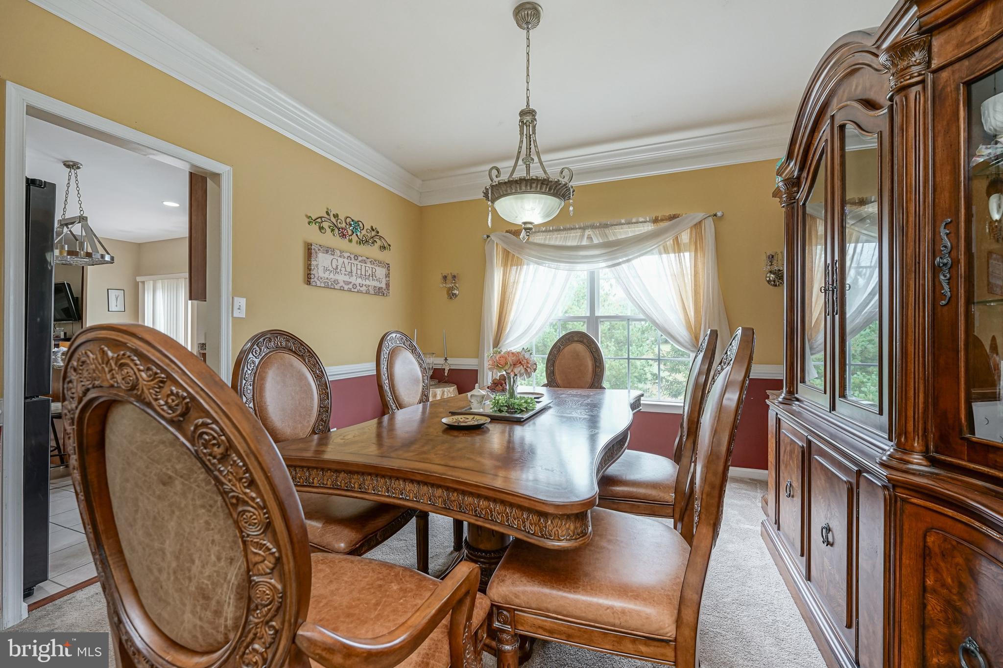 816 Renaissance Drive Williamstown, NJ 08094 - Photo 9 of 41 Dining Room w/Crown Molding