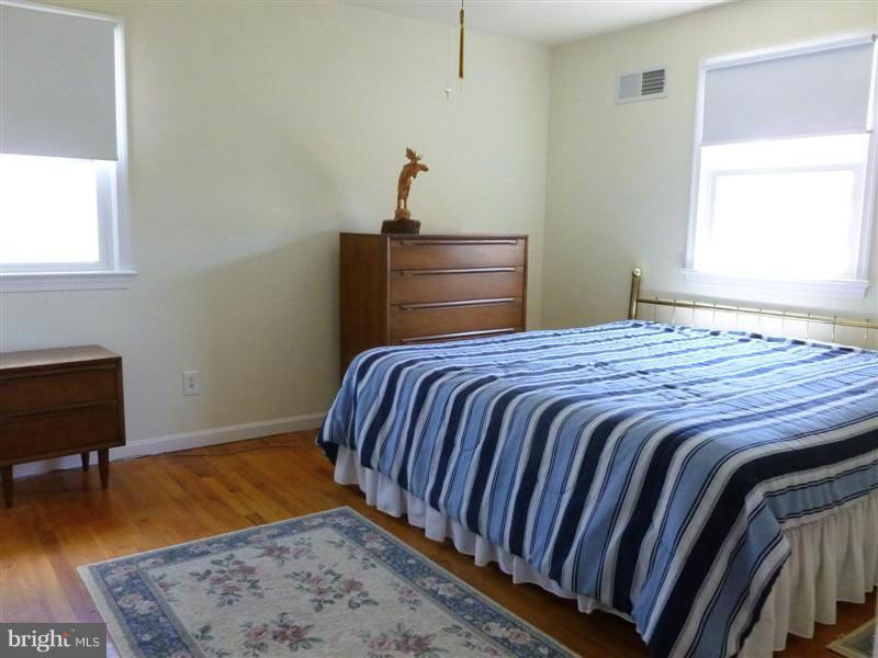 12800 Teaberry Road Silver Spring, MD 20906 - Photo 11 of 13 Bedroom