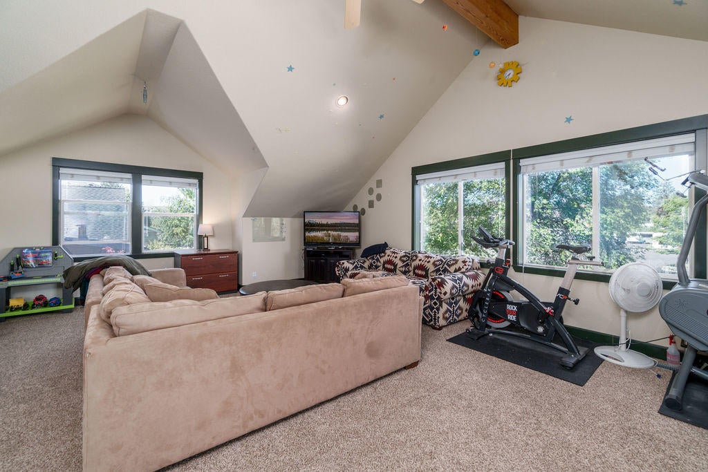53 Southwest Allen Road Bend, OR 97702 - Photo 26 of 50 27