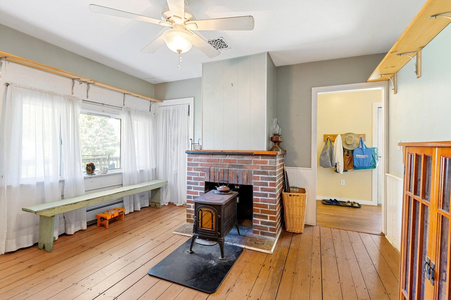 260 Clark Island Road St. George, ME 04859 - Photo 11 of 52 Entry Room