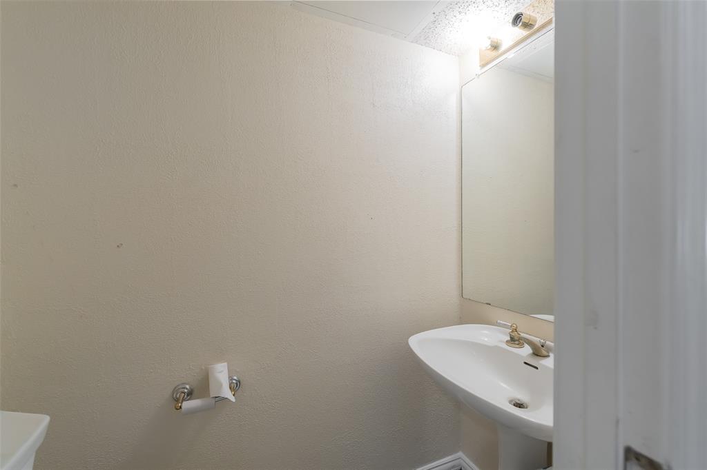 9200 Rodeo Drive Irving, TX 75063 - Photo 21 of 39