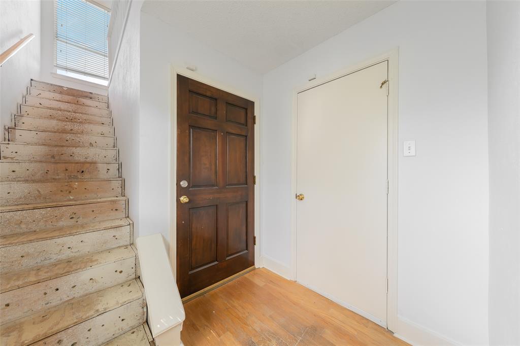 9200 Rodeo Drive Irving, TX 75063 - Photo 3 of 39