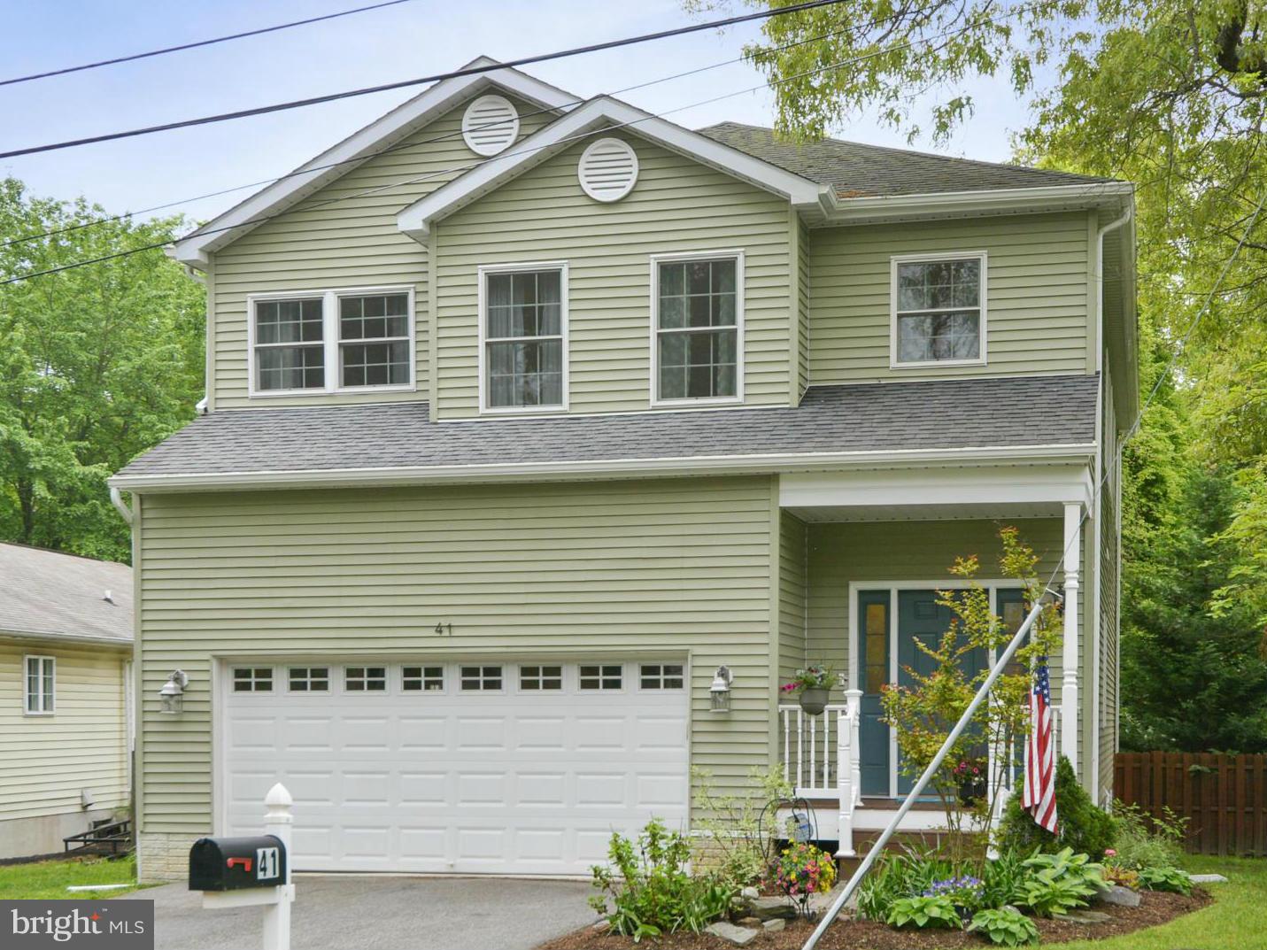 41 Robinson Landing Road Severna Park, MD 21146 - Photo 1 of 30 Exterior (Front)