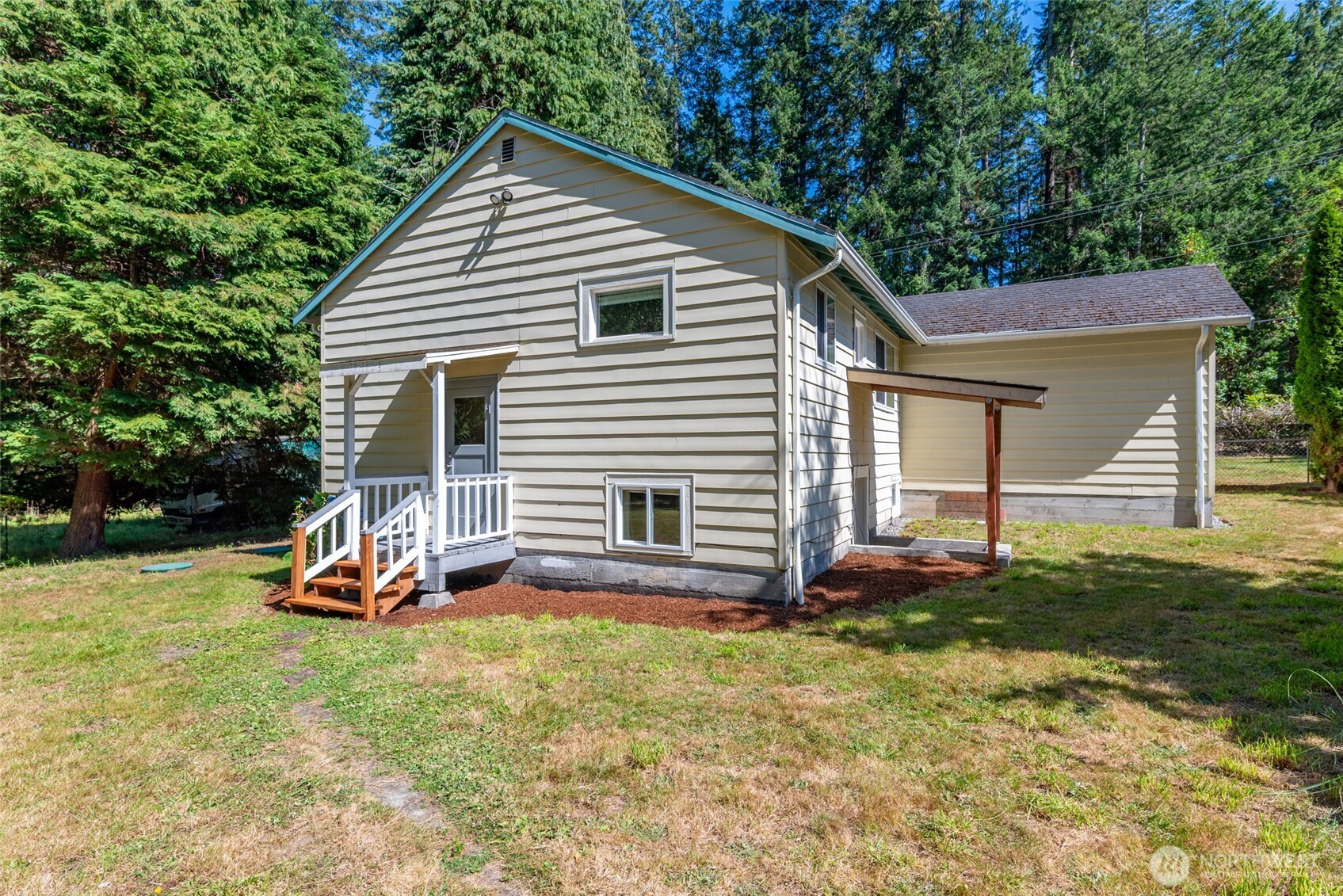 6350 South Brighton Beach Road Clinton, WA 98236 - Photo 29 of 36