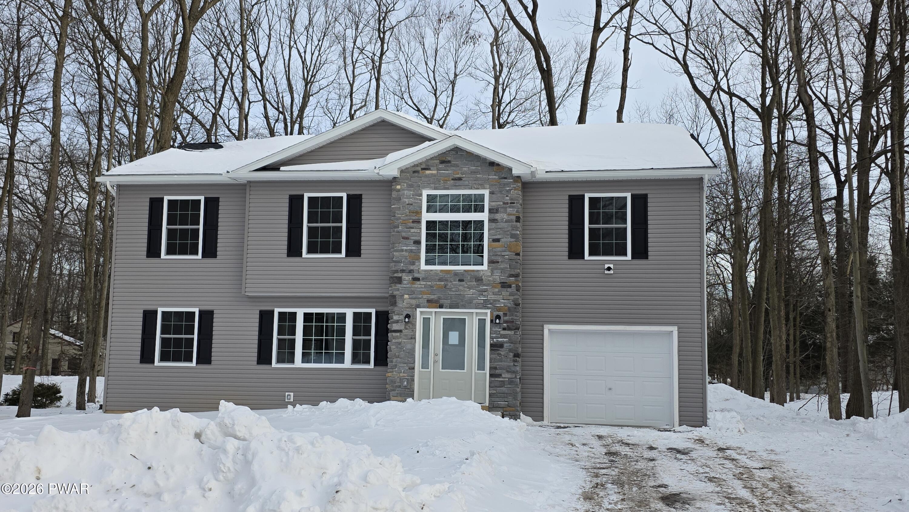 7115 Glouster Road, Unit 3203 Tobyhanna, PA 18466 - Photo 1 of 2