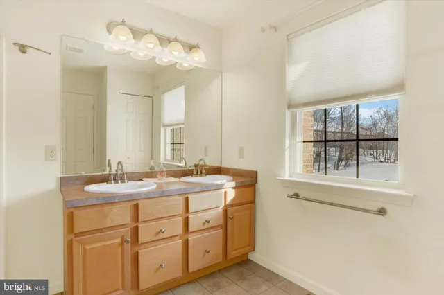 $270,000 | 423 Park View Drive, Harrisburg, PA 17110