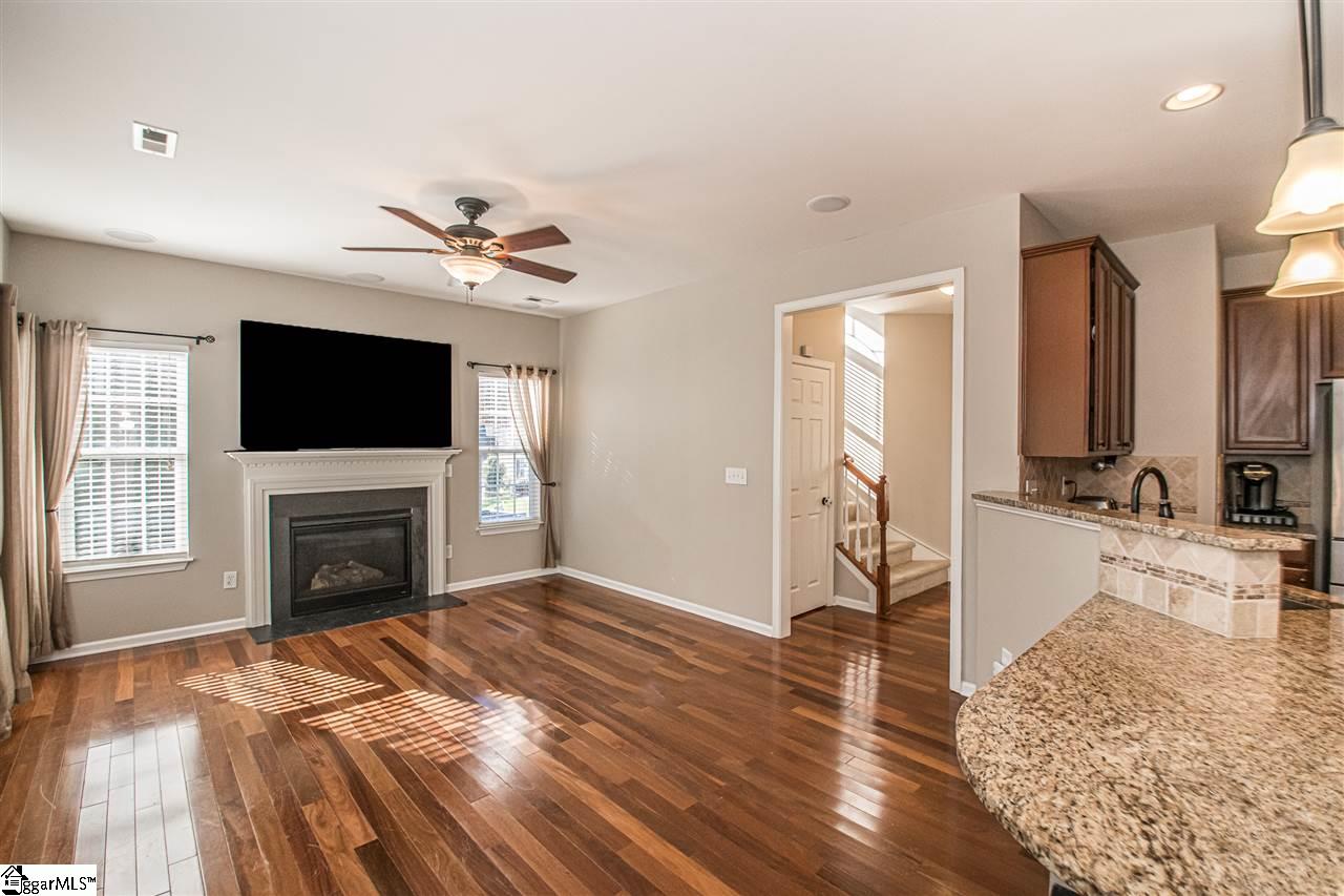 359 Amberleaf Way Simpsonville, SC 29681 - Photo 12 of 34 Gallery Image 12