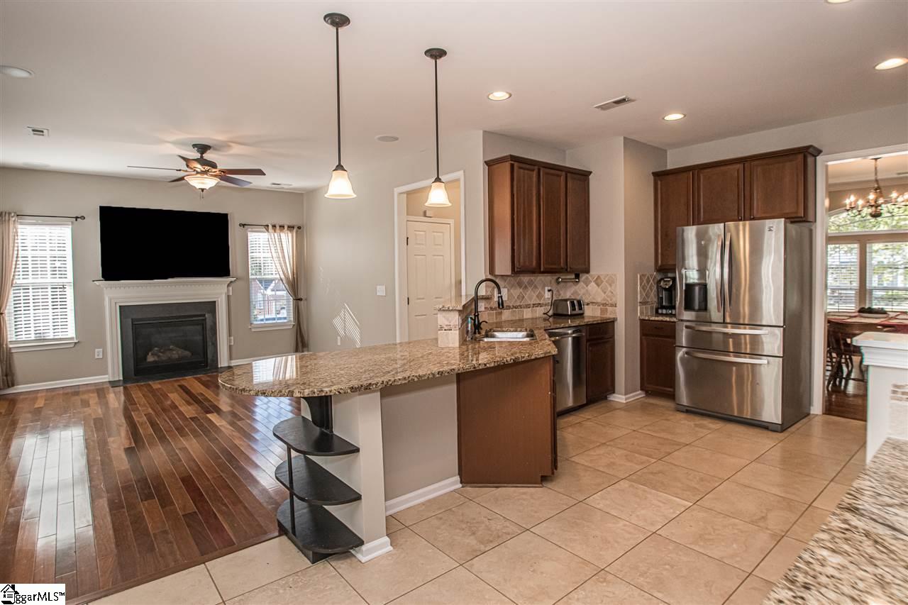 359 Amberleaf Way Simpsonville, SC 29681 - Photo 18 of 34 Gallery Image 18