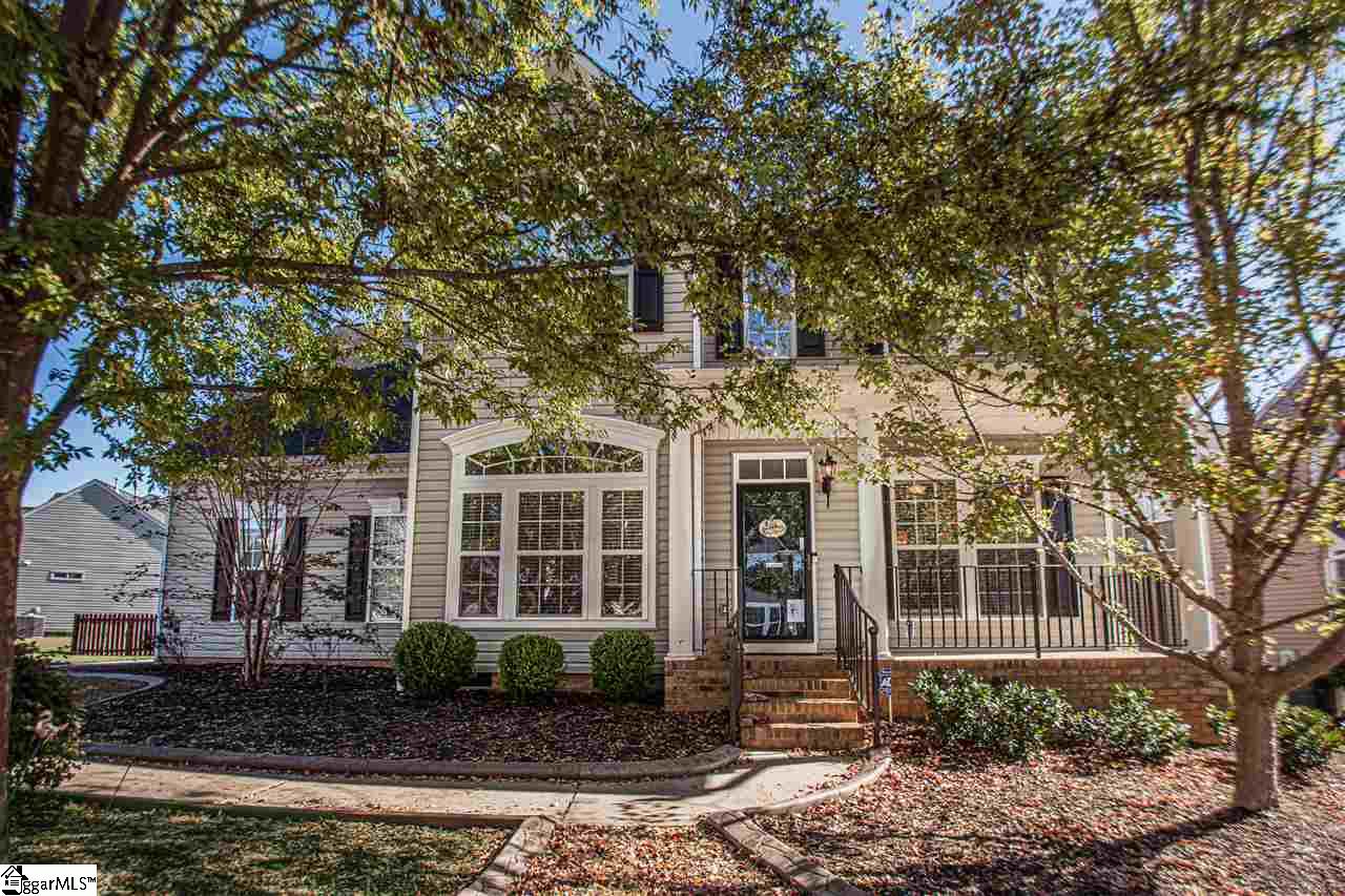 359 Amberleaf Way Simpsonville, SC 29681 - Photo 3 of 34 Gallery Image 3