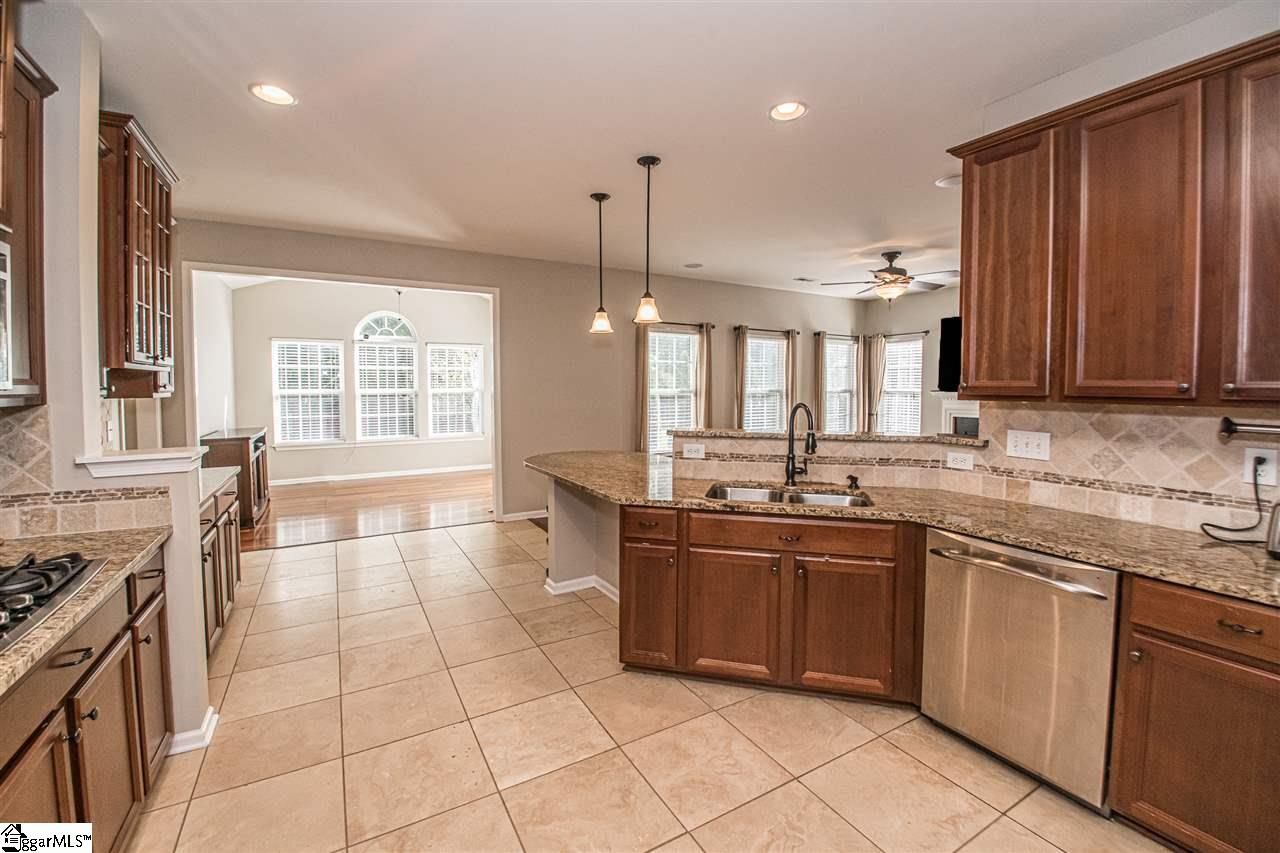 359 Amberleaf Way Simpsonville, SC 29681 - Photo 21 of 34 Gallery Image 21