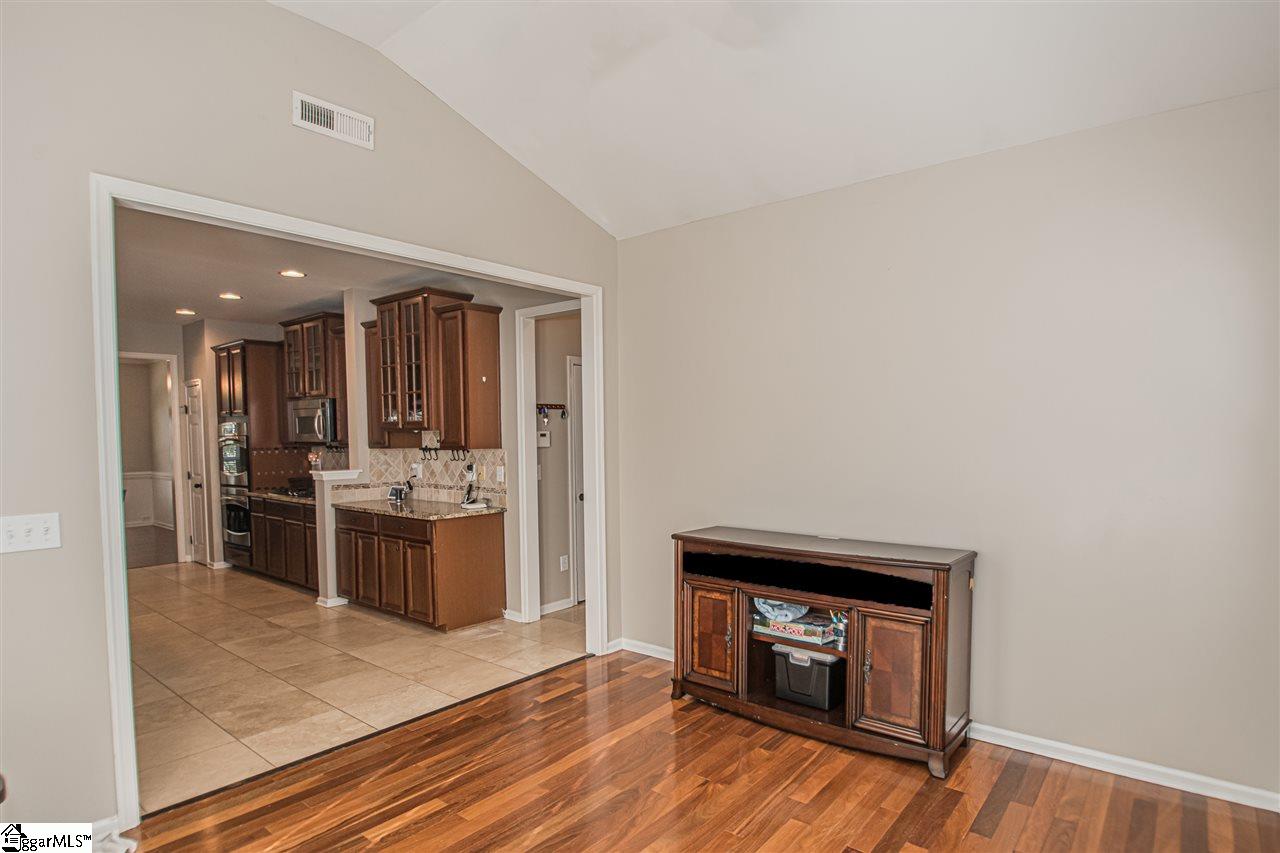 359 Amberleaf Way Simpsonville, SC 29681 - Photo 22 of 34 Gallery Image 22