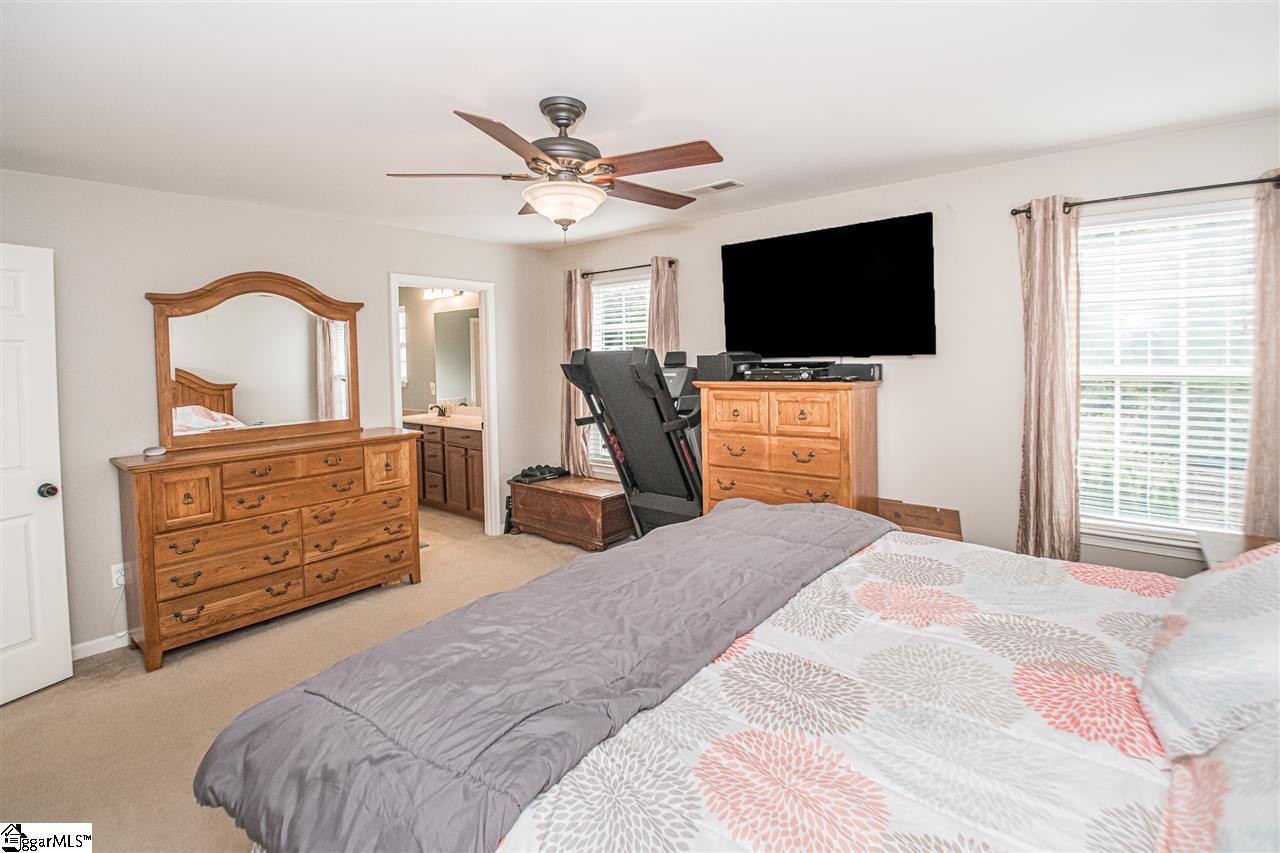 359 Amberleaf Way Simpsonville, SC 29681 - Photo 25 of 34 Gallery Image 25