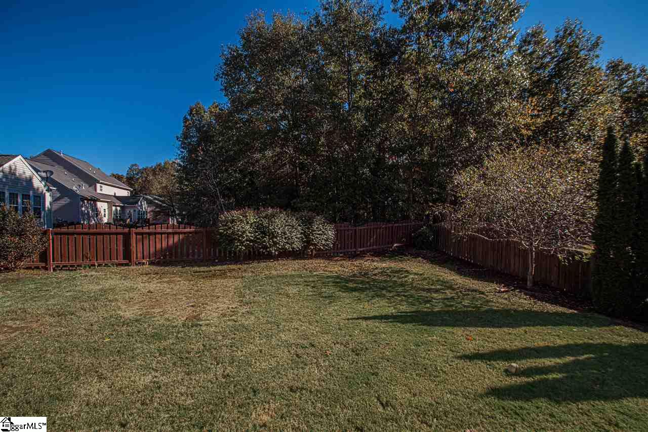 359 Amberleaf Way Simpsonville, SC 29681 - Photo 4 of 34 Gallery Image 4
