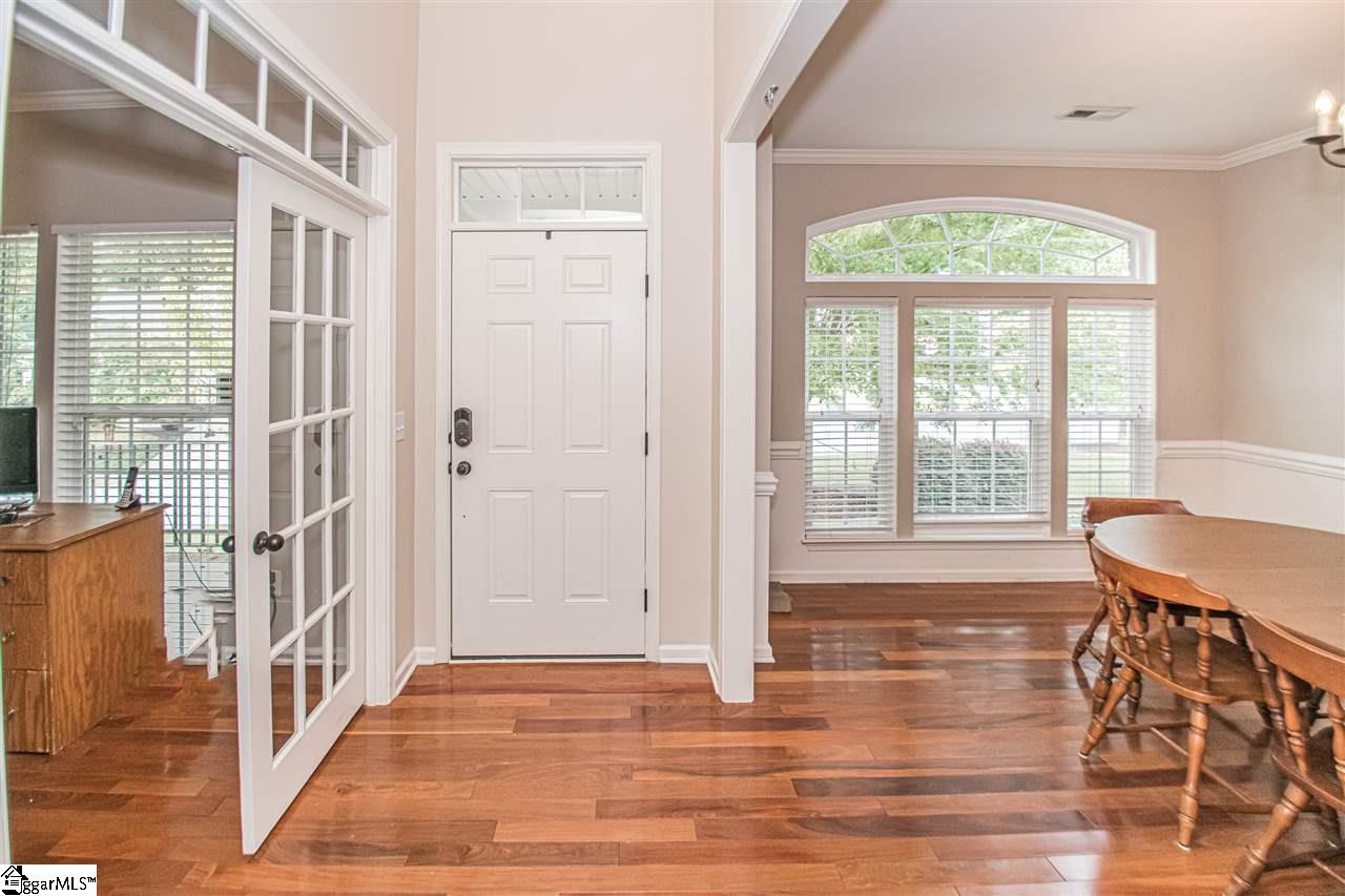 359 Amberleaf Way Simpsonville, SC 29681 - Photo 10 of 34 Gallery Image 10