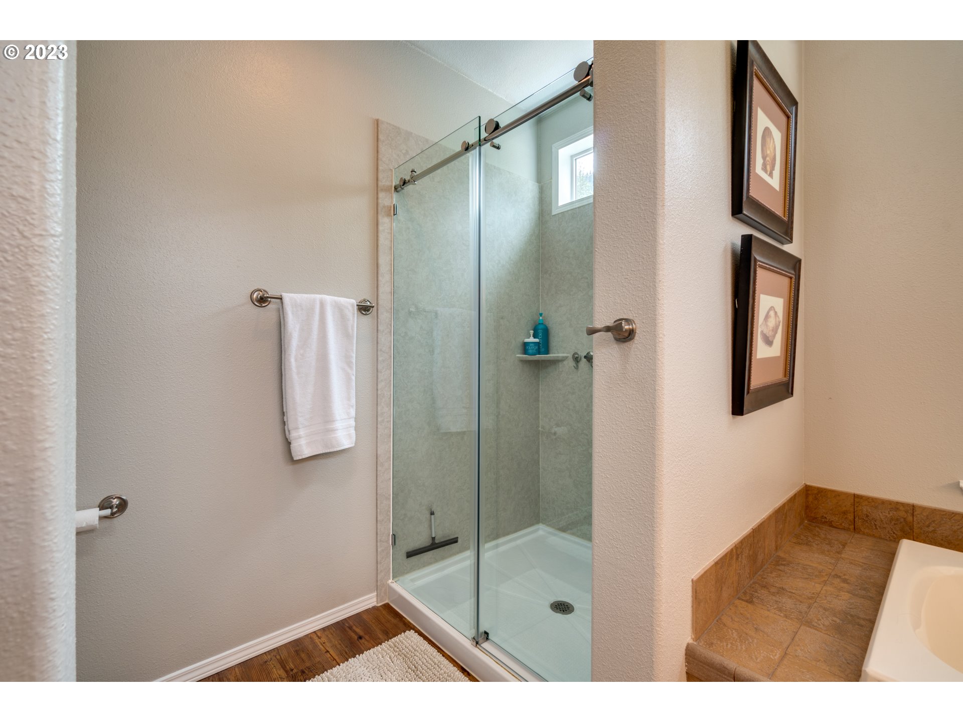 12760 Gilbert Creek Road Willamina, OR 97396 - Photo 22 of 48 Owner's Suite Bathroom