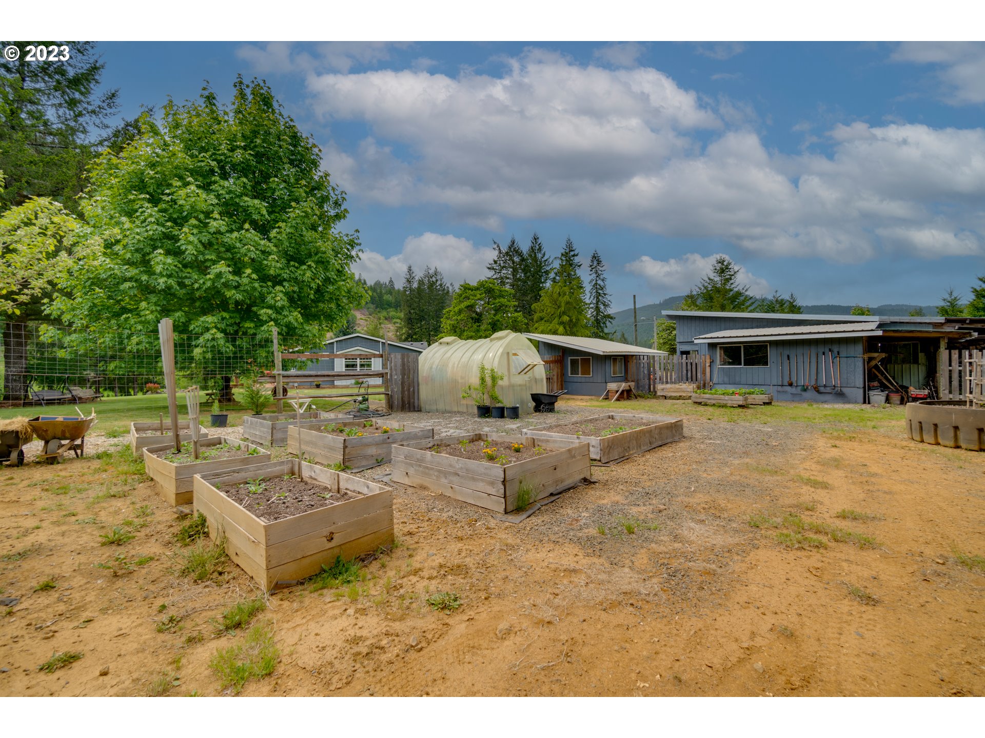 12760 Gilbert Creek Road Willamina, OR 97396 - Photo 34 of 48 Garage