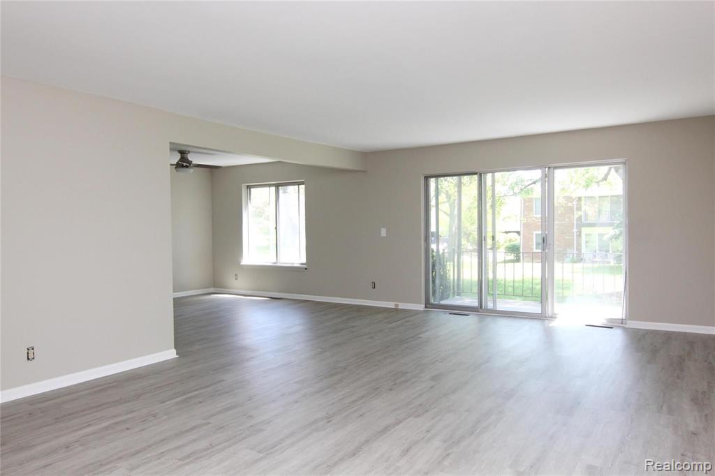2425 Mulberry Road Bloomfield Hills, MI 48302 - Photo 11 of 22