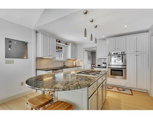 30 Oak Cliff Road Newton, MA 02460 - Photo 12 of 27