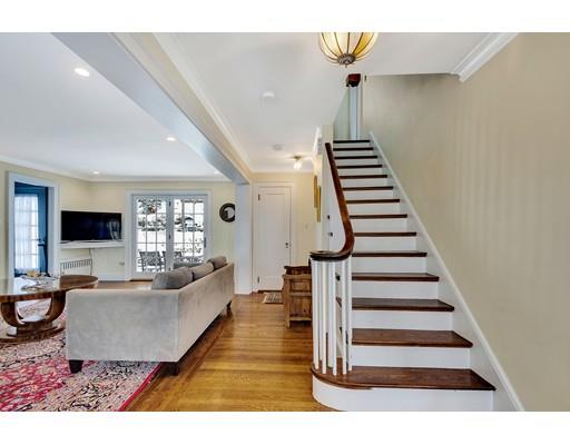30 Oak Cliff Road Newton, MA 02460 - Photo 2 of 27