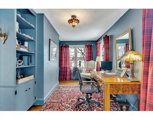 30 Oak Cliff Road Newton, MA 02460 - Photo 9 of 27