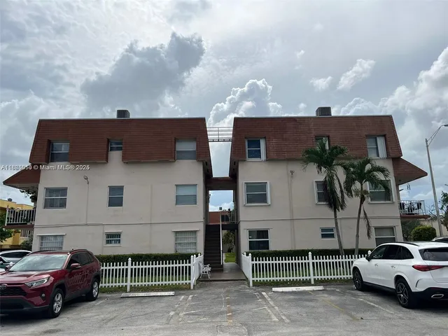 $275,000 | 1560 West 46th Street, Unit 236, Hialeah, FL 33012