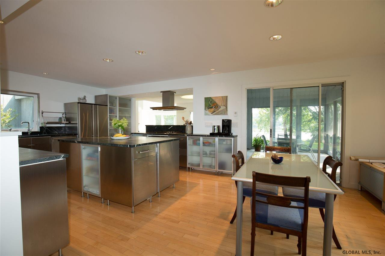 192 Van Wies Point Road Bethlehem, NY 12077 - Photo 4 of 18 Photo 4
