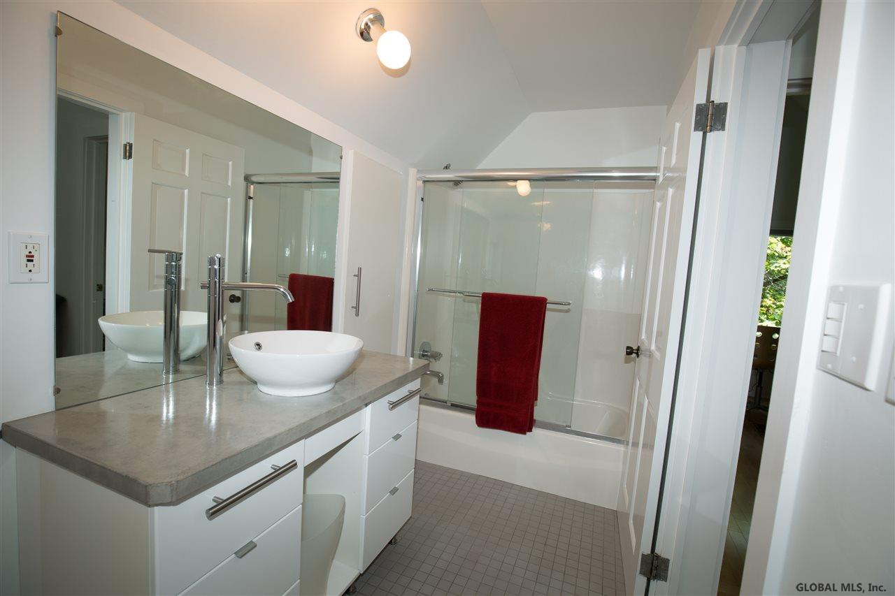 192 Van Wies Point Road Bethlehem, NY 12077 - Photo 10 of 18 Photo 10