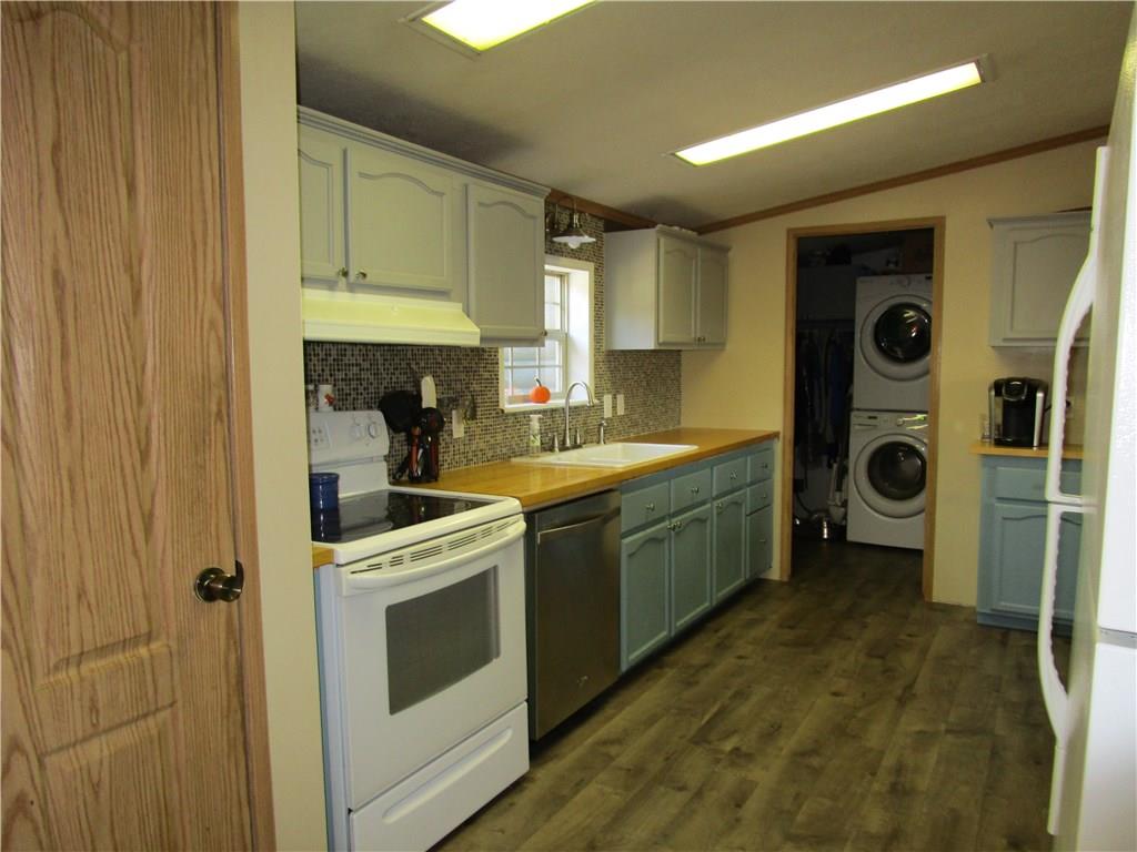 127 Ruff Lane Acme, PA 15610 - Photo 6 of 20
