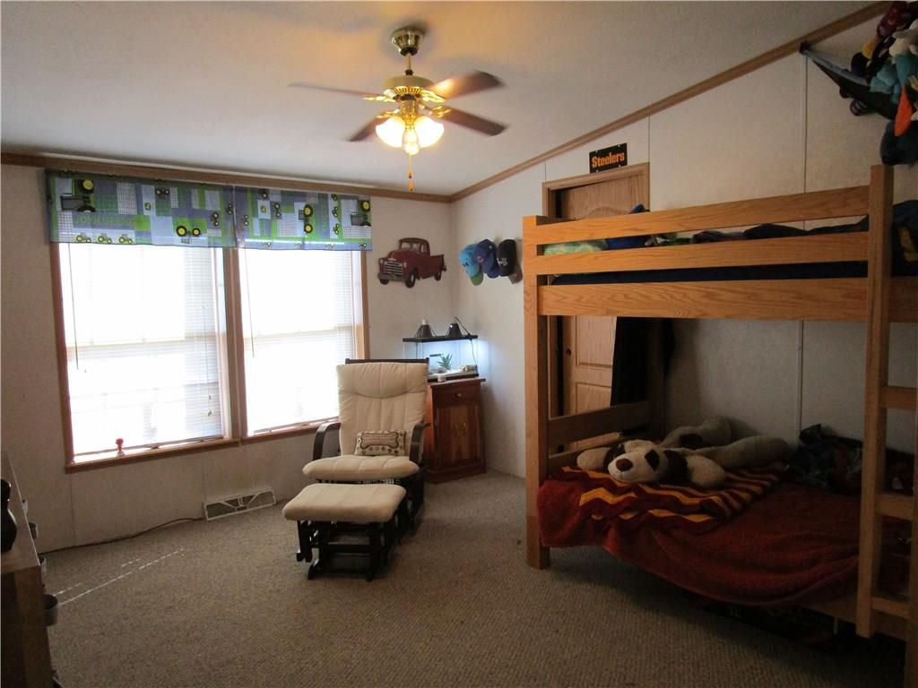 127 Ruff Lane Acme, PA 15610 - Photo 10 of 20