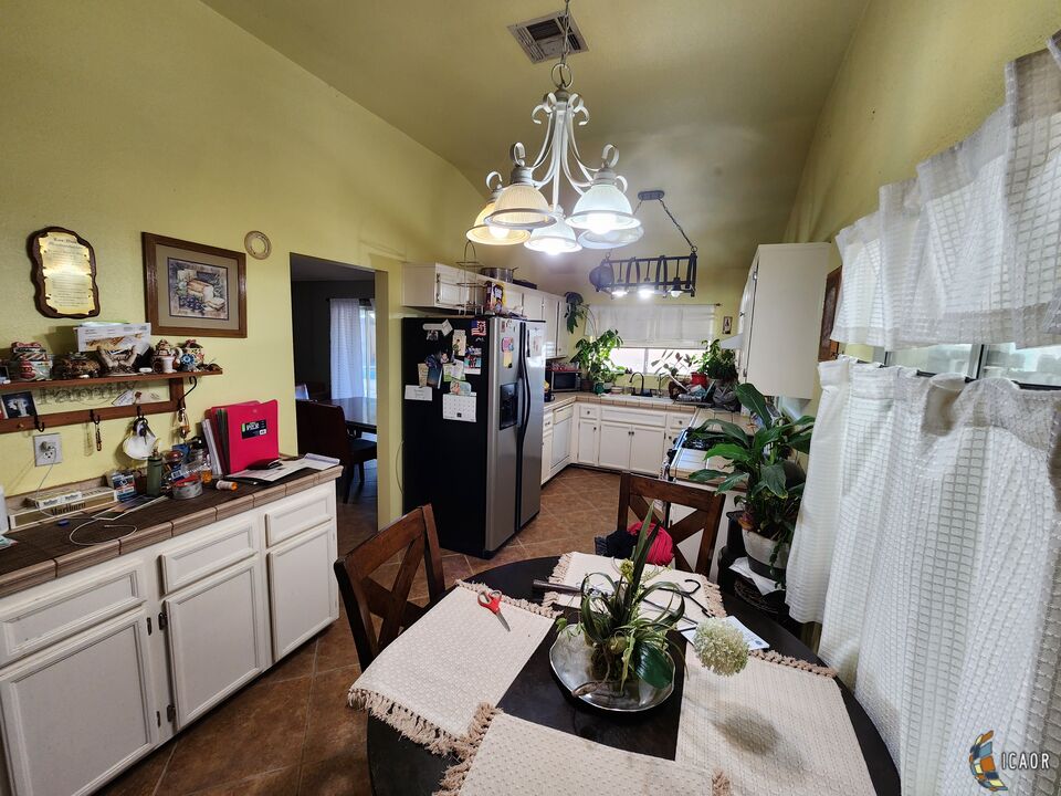 1841 Rodeo Drive Imperial, CA 92251 - Photo 8 of 18 Gallery Image 8