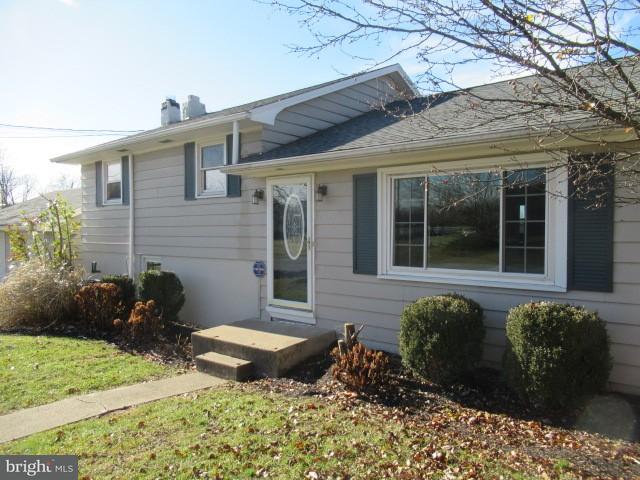 2323 Robin Road Harrisburg, PA 17112 - Photo 1 of 19 Gallery Image 1