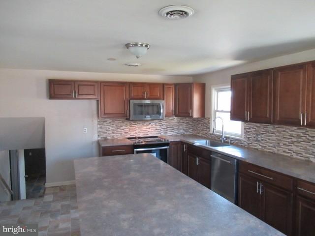 2323 Robin Road Harrisburg, PA 17112 - Photo 8 of 19 Gallery Image 8