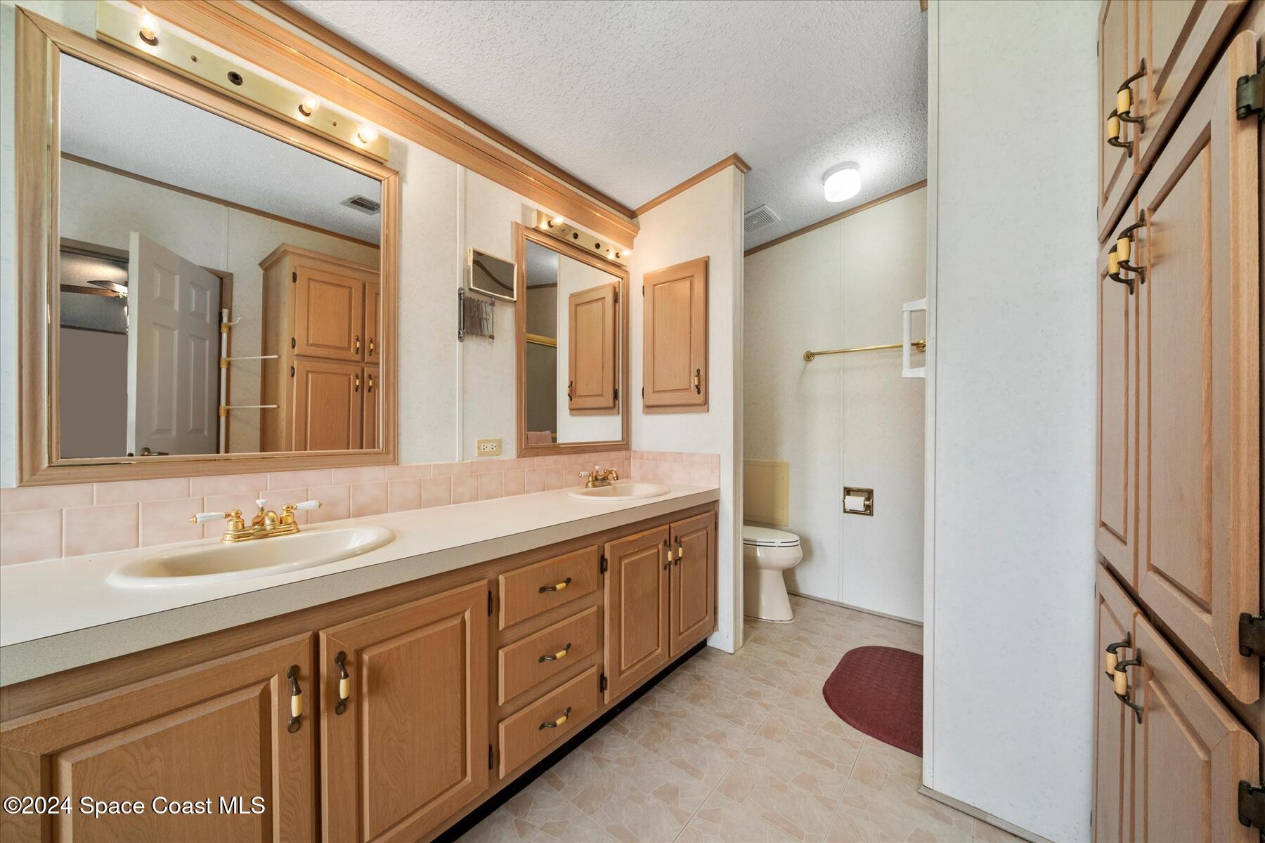 7674 Fox Hunter Circle, Unit L24 Micco, FL 32976 - Photo 21 of 33 24-DSC01990