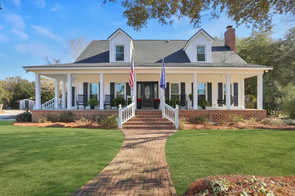 $600,000 | 1109 Hollybrooke Drive, Moncks Corner, SC 29461