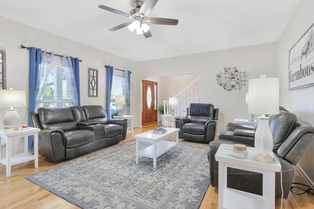 $600,000 | 1109 Hollybrooke Drive, Moncks Corner, SC 29461