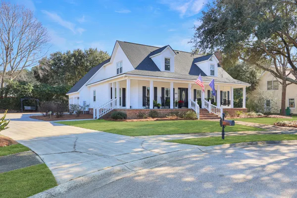 $600,000 | 1109 Hollybrooke Drive, Moncks Corner, SC 29461