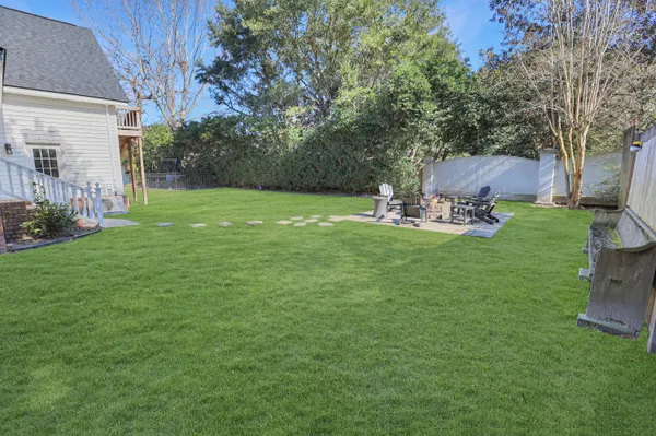 $600,000 | 1109 Hollybrooke Drive, Moncks Corner, SC 29461