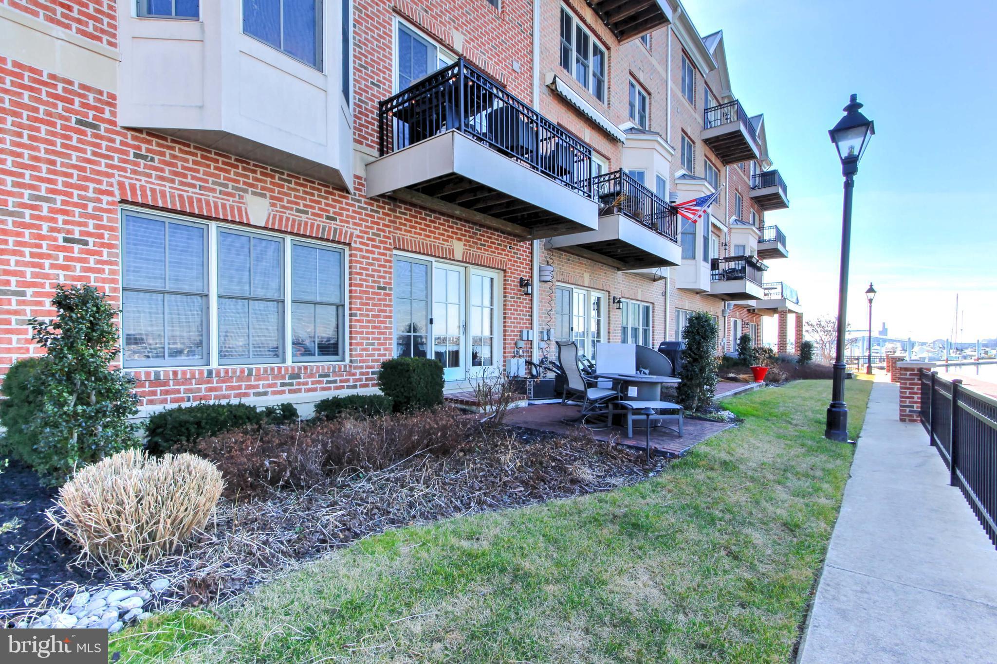 1240 Dockside Circle Baltimore, MD 21224 - Photo 30 of 30 Exterior (Front)