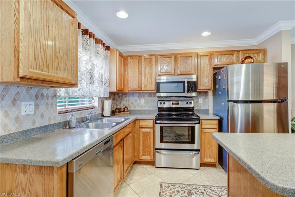5196 Leeds Road Fort Myers, FL 33907 - Photo 6 of 24 Gallery Image 6