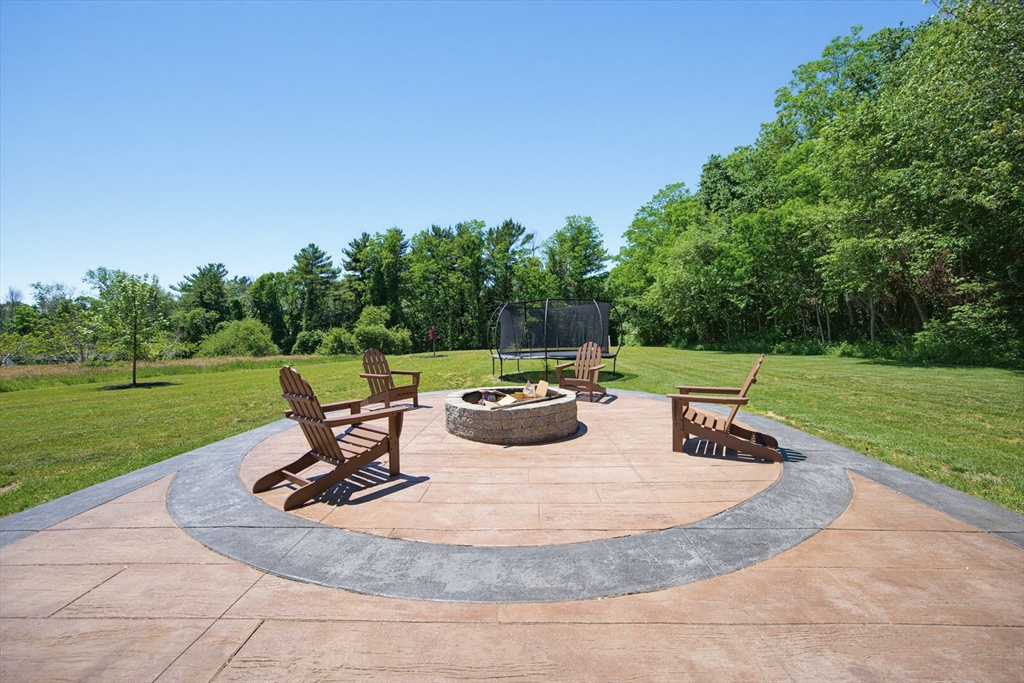 1479 Main Street Acushnet, MA 02743 - Photo 9 of 42