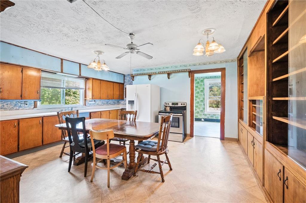 2789 Rutledge Road Transfer, PA 16154 - Photo 10 of 50 Gallery Image 10