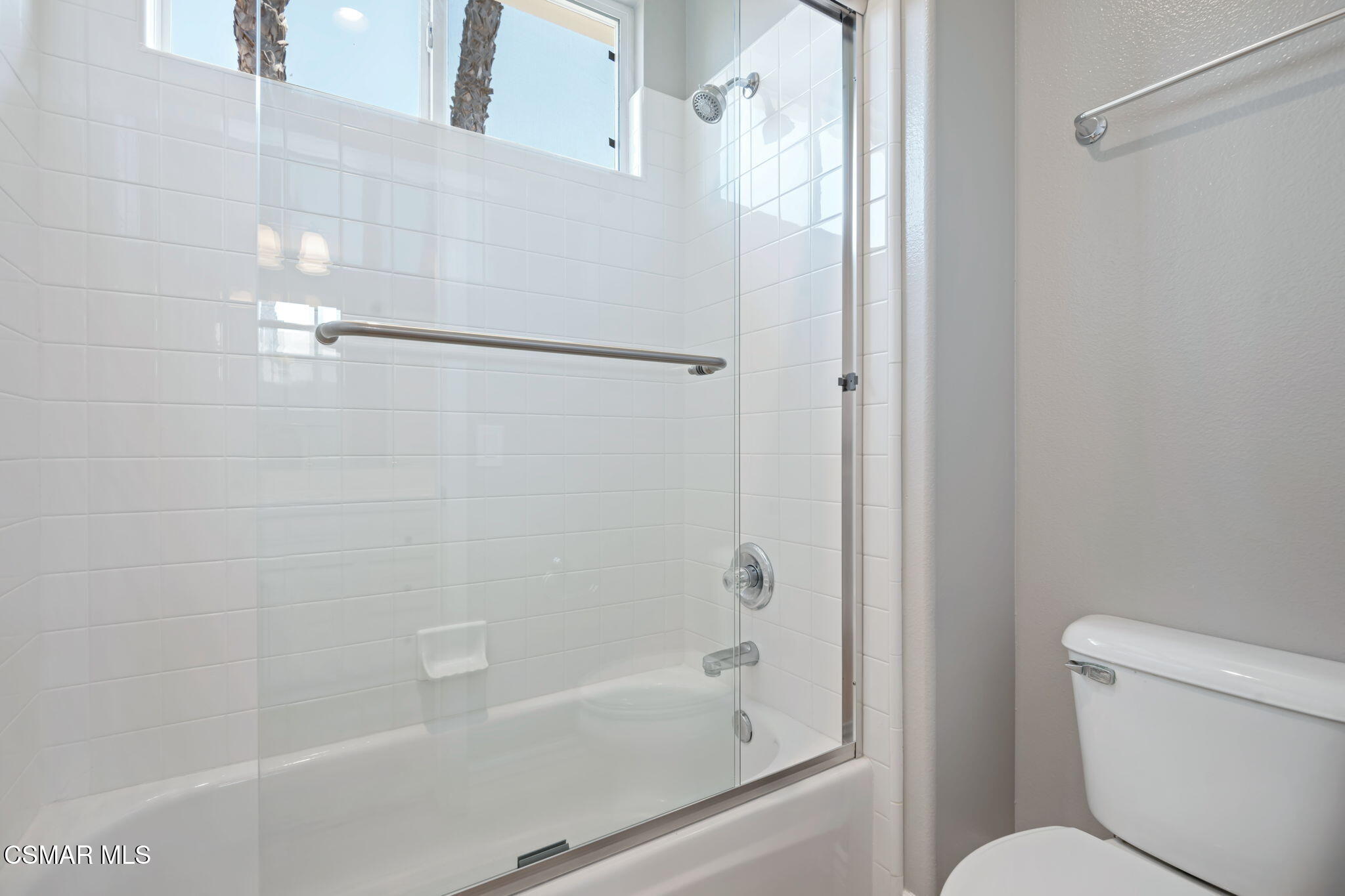 335 Kitetail Street Simi Valley, CA 93065 - Photo 40 of 53 a bathroom with a shower and a toilet