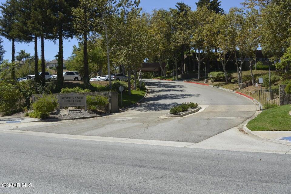 335 Kitetail Street Simi Valley, CA 93065 - Photo 48 of 53 a view of street with palm trees