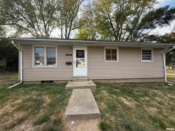 $37,000 | 716 North Albert Street, Macomb, IL 61455
