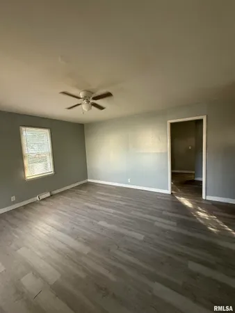 $37,000 | 716 North Albert Street, Macomb, IL 61455