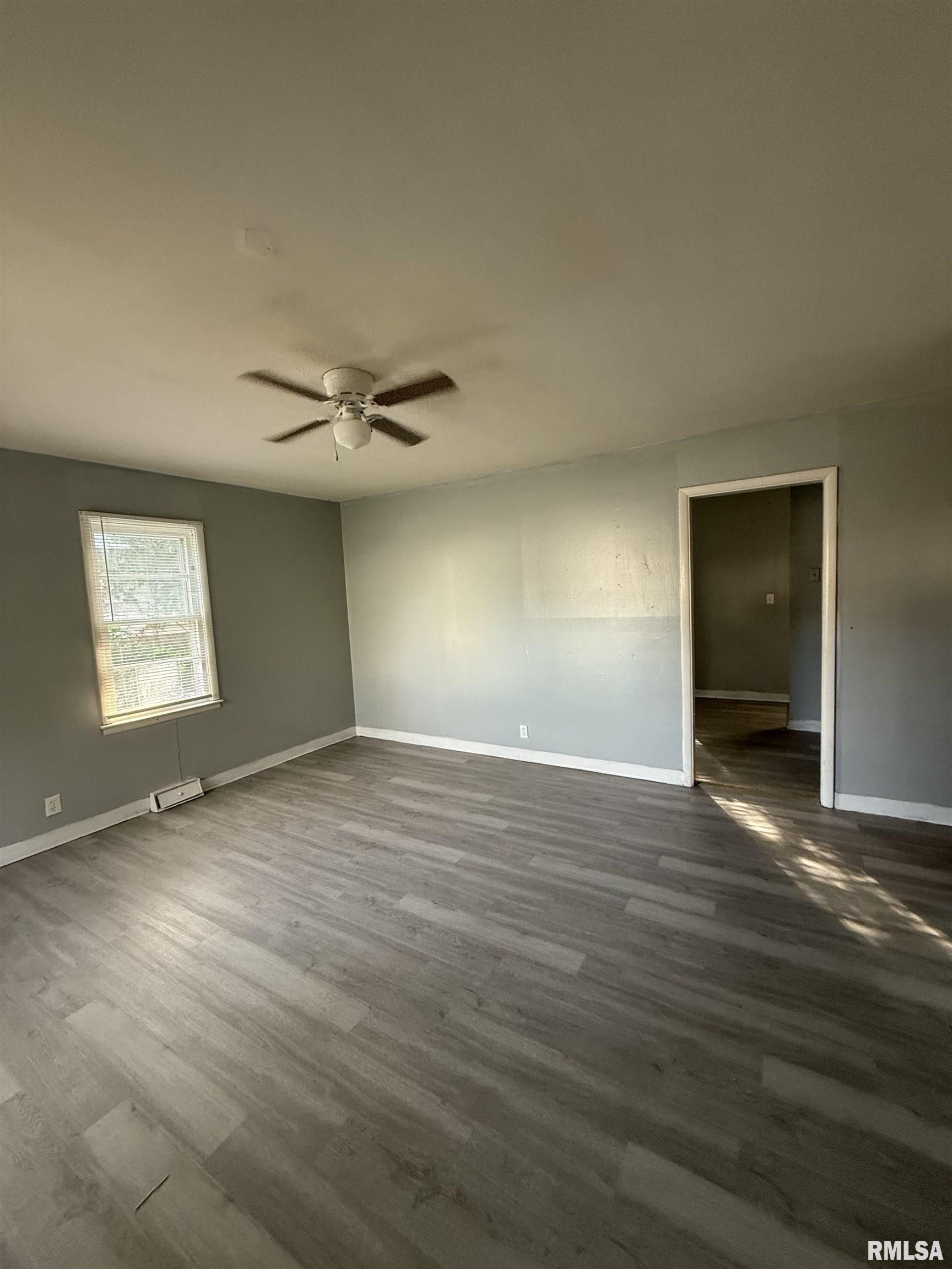 716 North Albert Street Macomb, IL 61455 - Photo 3 of 14